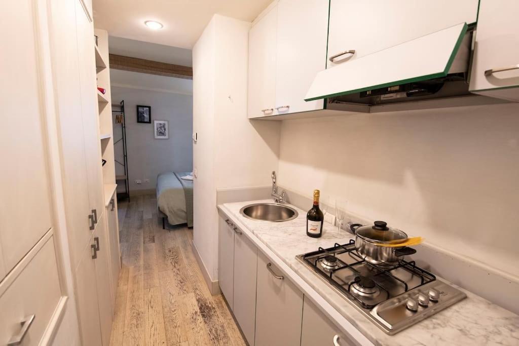 La Casa Degli Osti 3 - Piazza Navona Apartment Rome Bagian luar foto